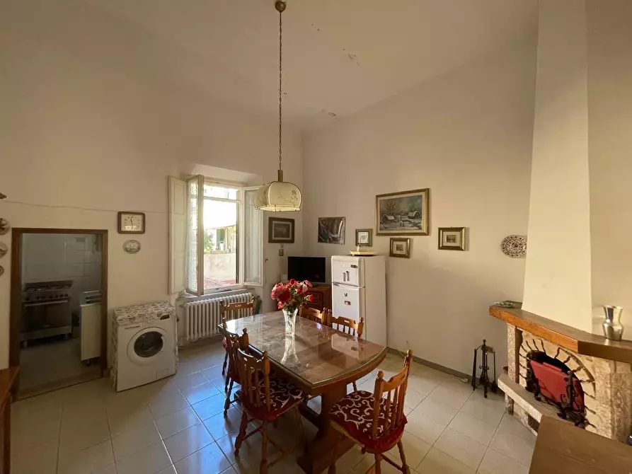 Immagine 4 di Appartamento in vendita  a Cecina