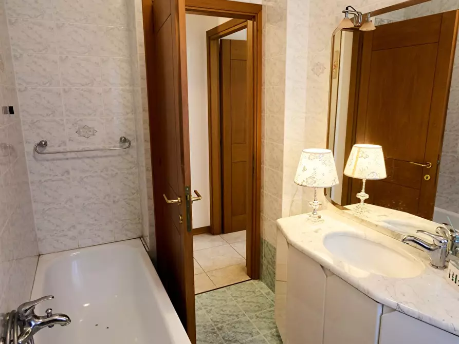 Immagine 5 di Appartamento in vendita  a Empoli