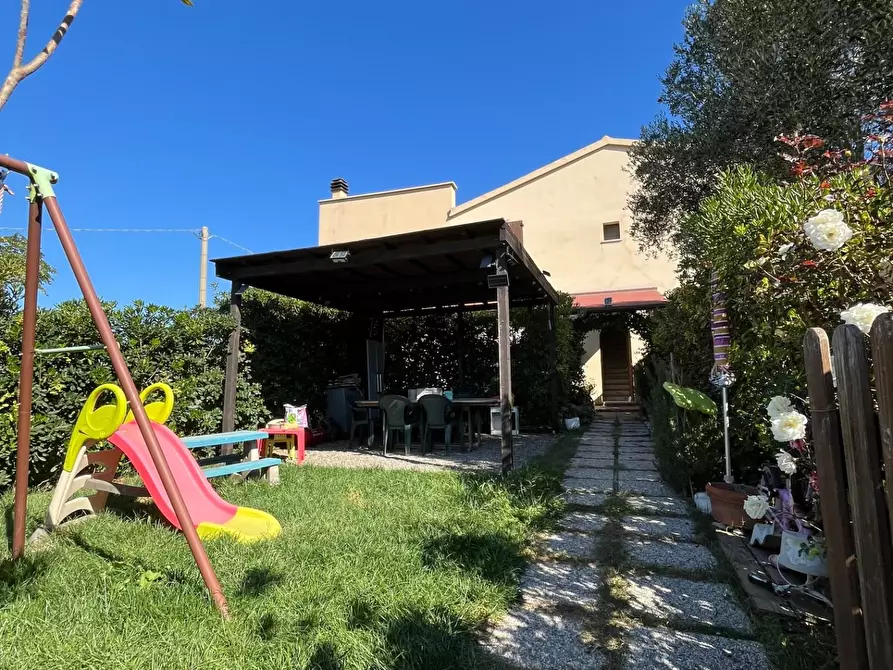 Immagine 2 di Appartamento in vendita  a Piombino