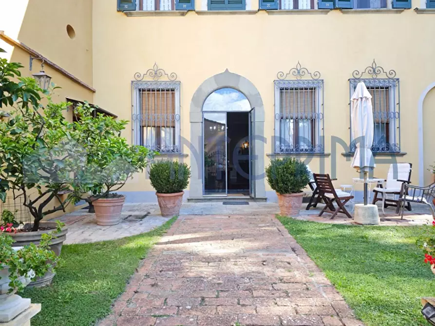 Immagine 3 di Villa in vendita  a Casciana Terme Lari