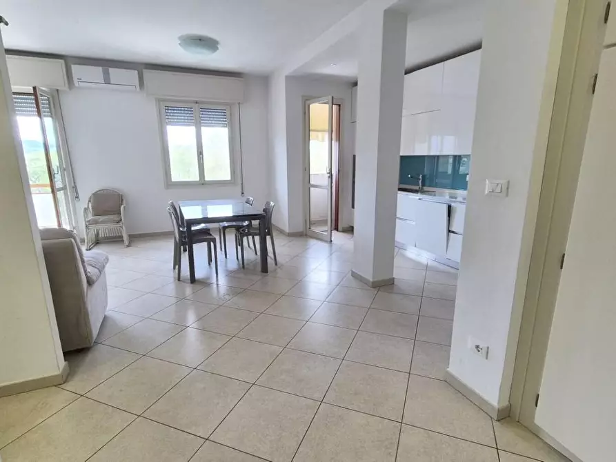Immagine 3 di Appartamento in vendita  a Viareggio