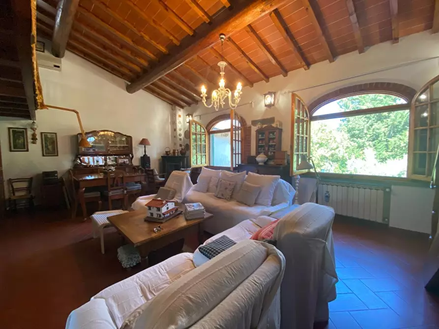 Immagine 3 di Porzione di casa in vendita  a Lastra A Signa