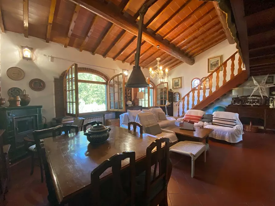 Immagine 4 di Porzione di casa in vendita  a Lastra A Signa