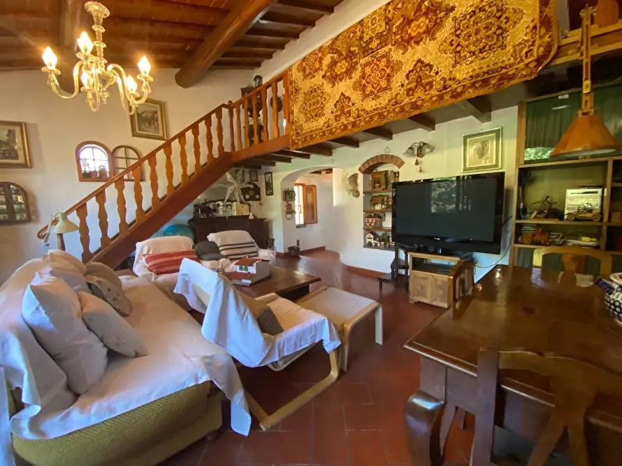 Immagine 9 di Porzione di casa in vendita  a Lastra A Signa