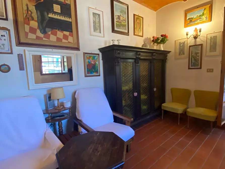 Immagine 37 di Porzione di casa in vendita  a Lastra A Signa