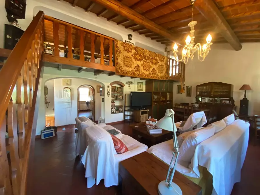 Immagine 11 di Porzione di casa in vendita  a Lastra A Signa