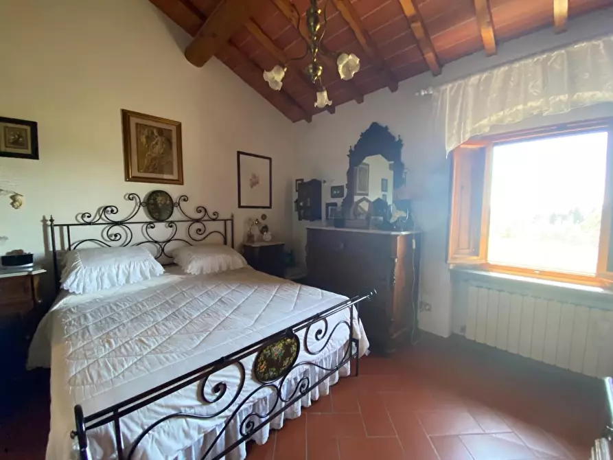 Immagine 24 di Porzione di casa in vendita  a Lastra A Signa