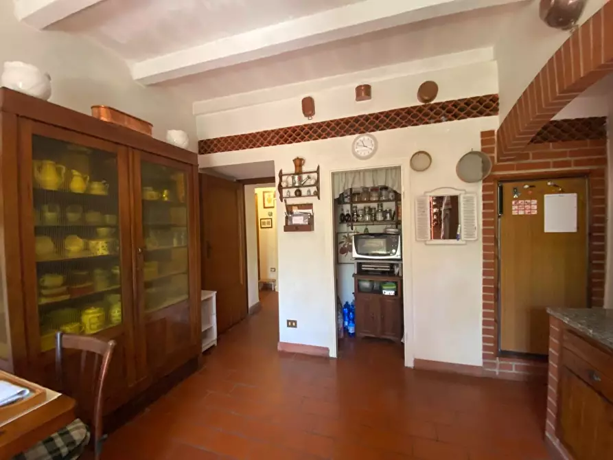 Immagine 45 di Porzione di casa in vendita  a Lastra A Signa