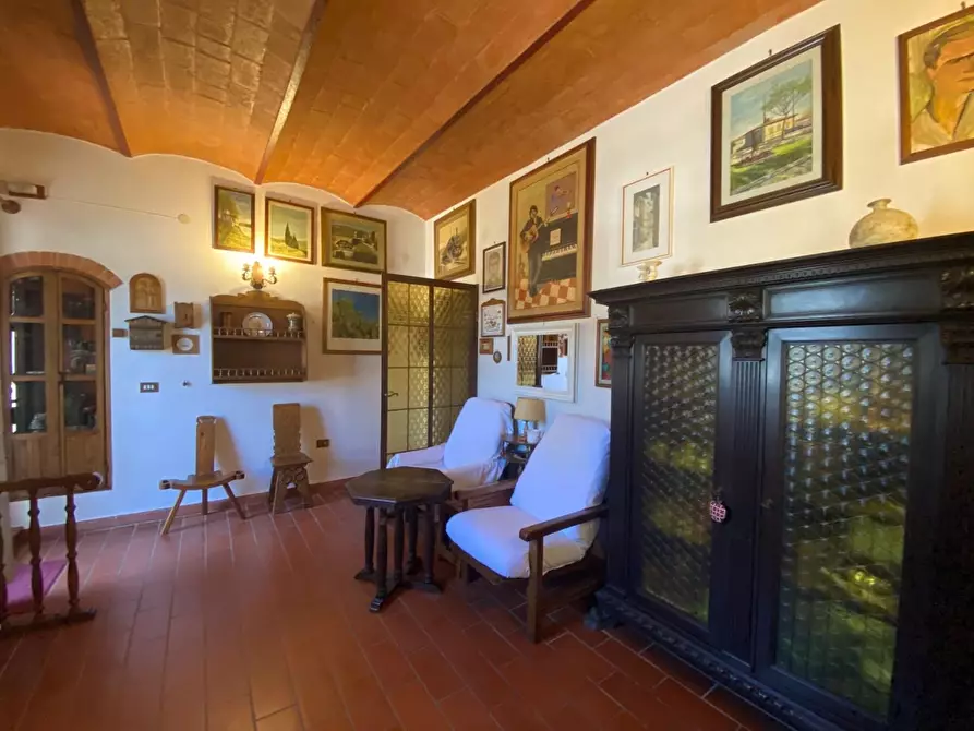 Immagine 38 di Porzione di casa in vendita  a Lastra A Signa