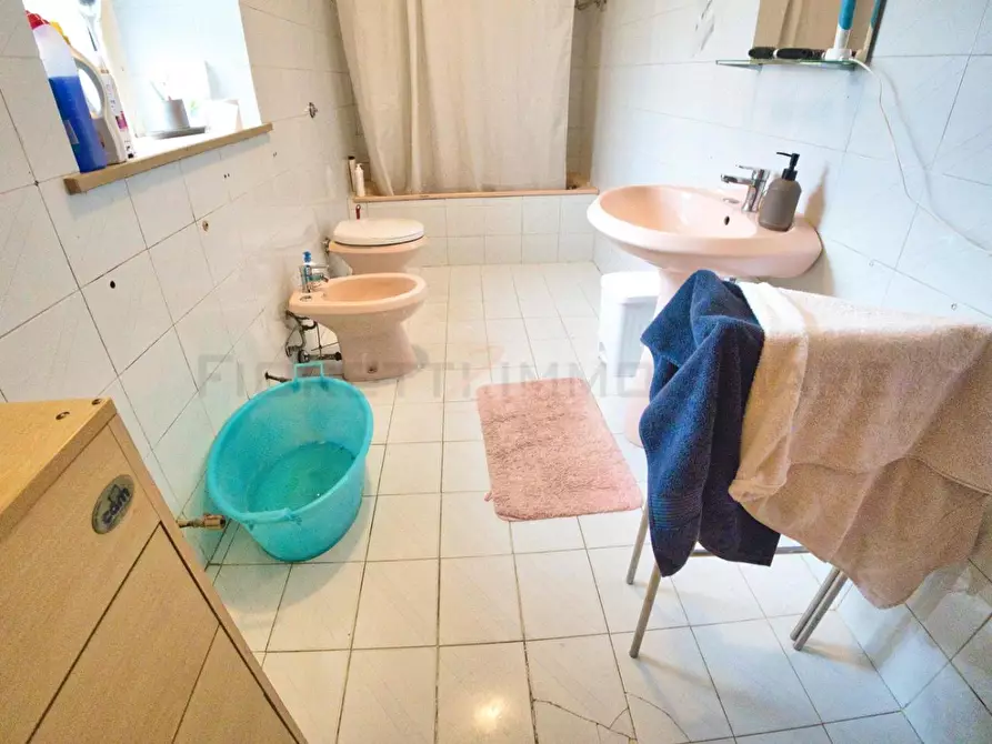 Immagine 13 di Appartamento in vendita  a Suvereto