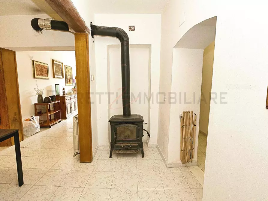 Immagine 9 di Appartamento in vendita  a Suvereto