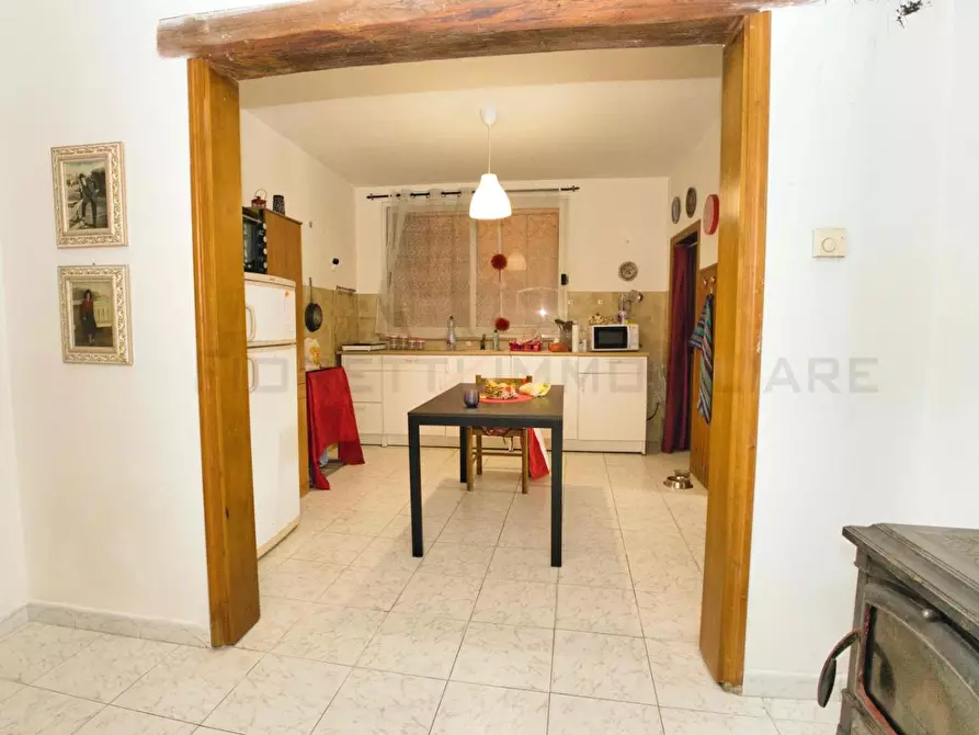 Immagine 5 di Appartamento in vendita  a Suvereto