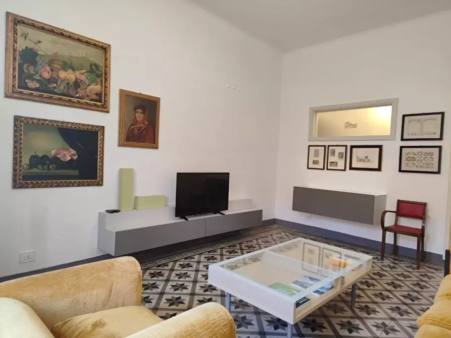 Immagine 3 di Appartamento in affitto  a Carrara