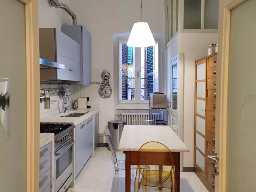 Immagine 2 di Appartamento in affitto  a Carrara