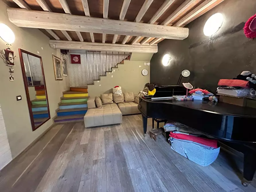 Immagine 4 di Casa colonica in vendita  a Vinci