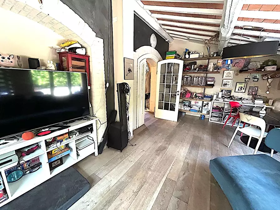 Immagine 5 di Casa colonica in vendita  a Vinci