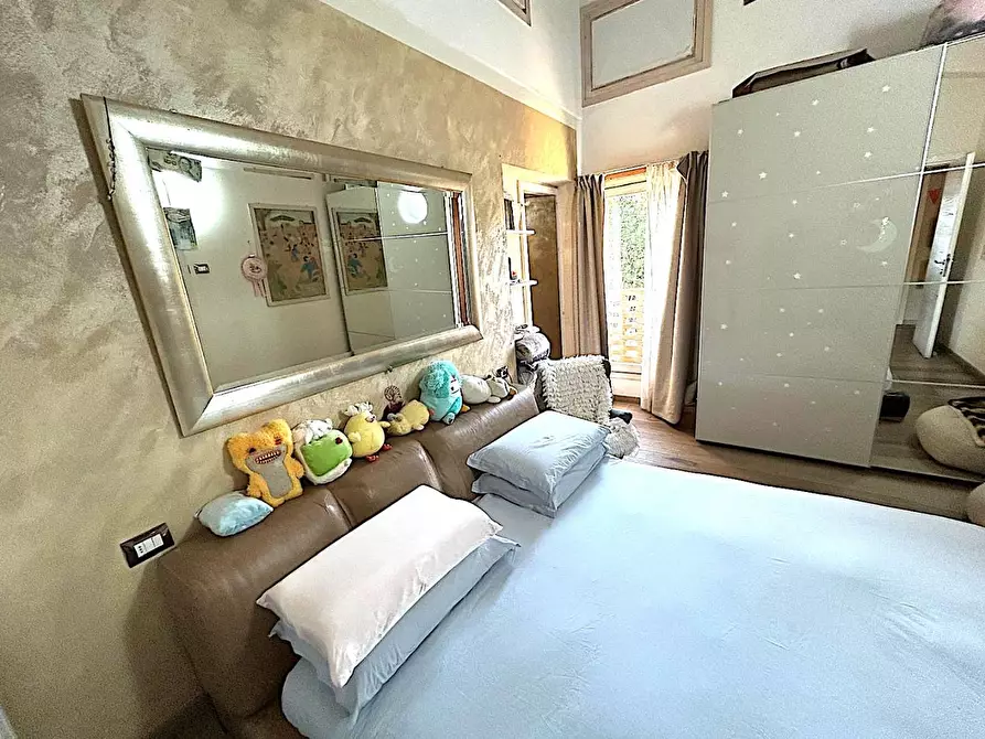 Immagine 12 di Casa colonica in vendita  a Vinci