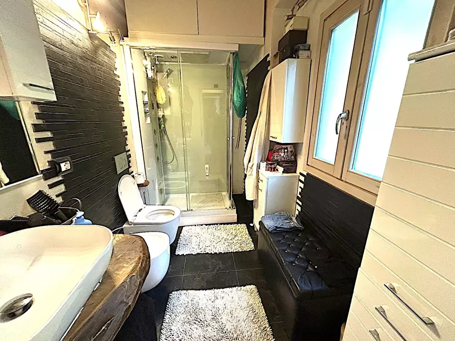 Immagine 23 di Casa colonica in vendita  a Vinci