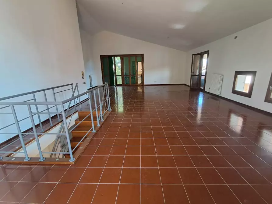 Immagine 28 di Mansarda in vendita  a Ponsacco