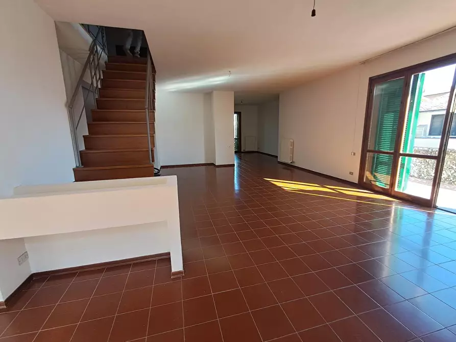 Immagine 12 di Mansarda in vendita  a Ponsacco