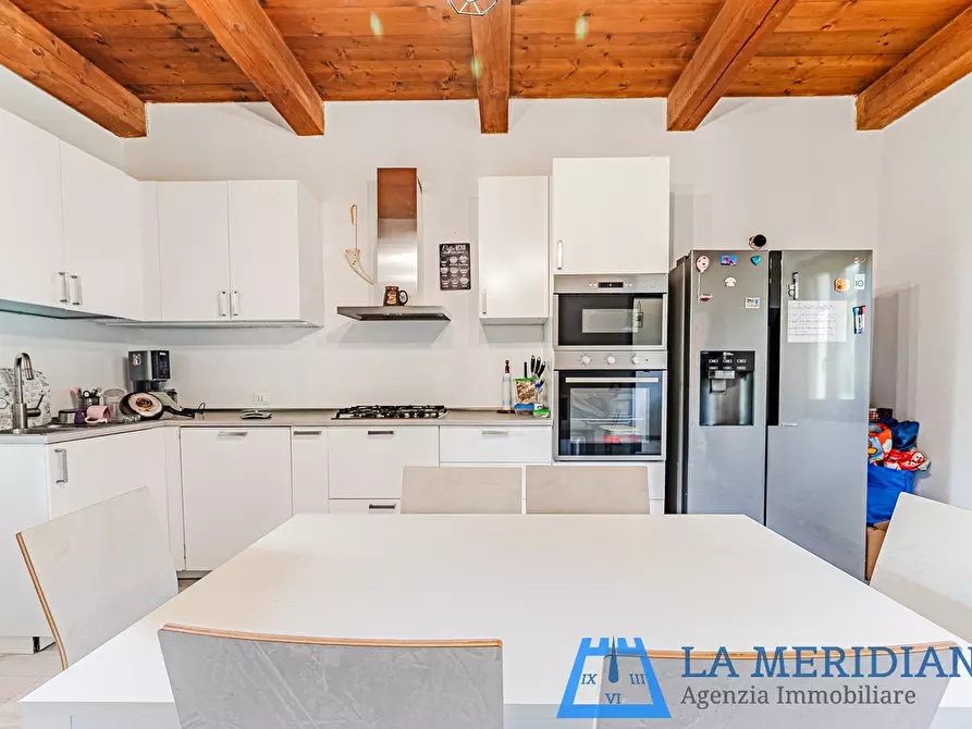 Immagine 11 di Casa indipendente in vendita  a Lamporecchio