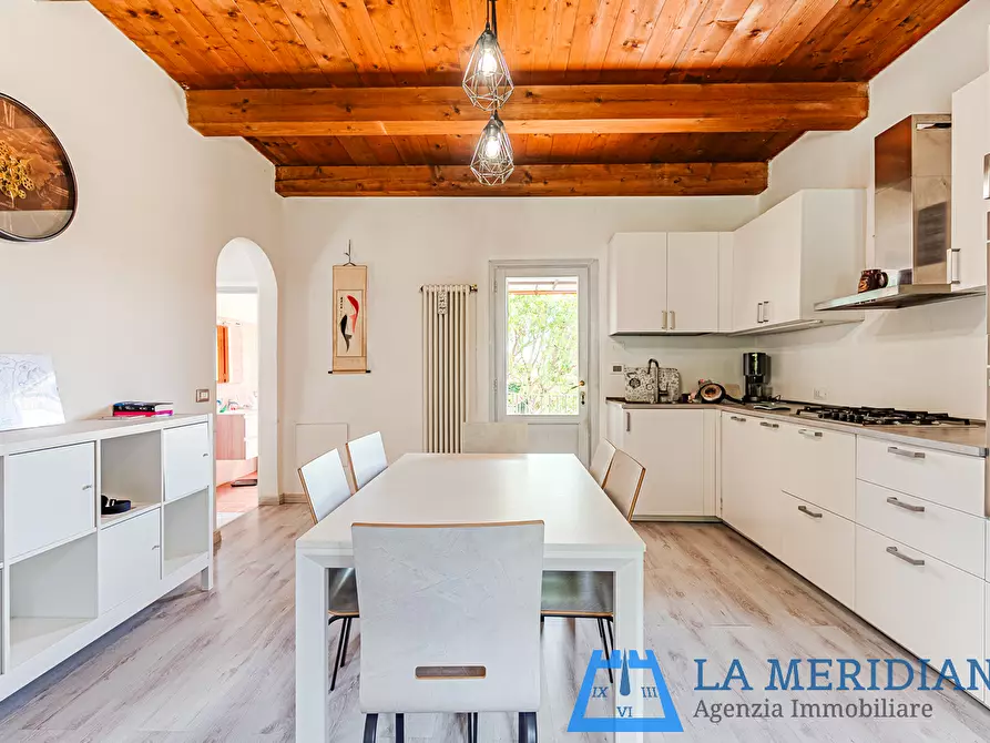 Immagine 4 di Casa indipendente in vendita  a Lamporecchio