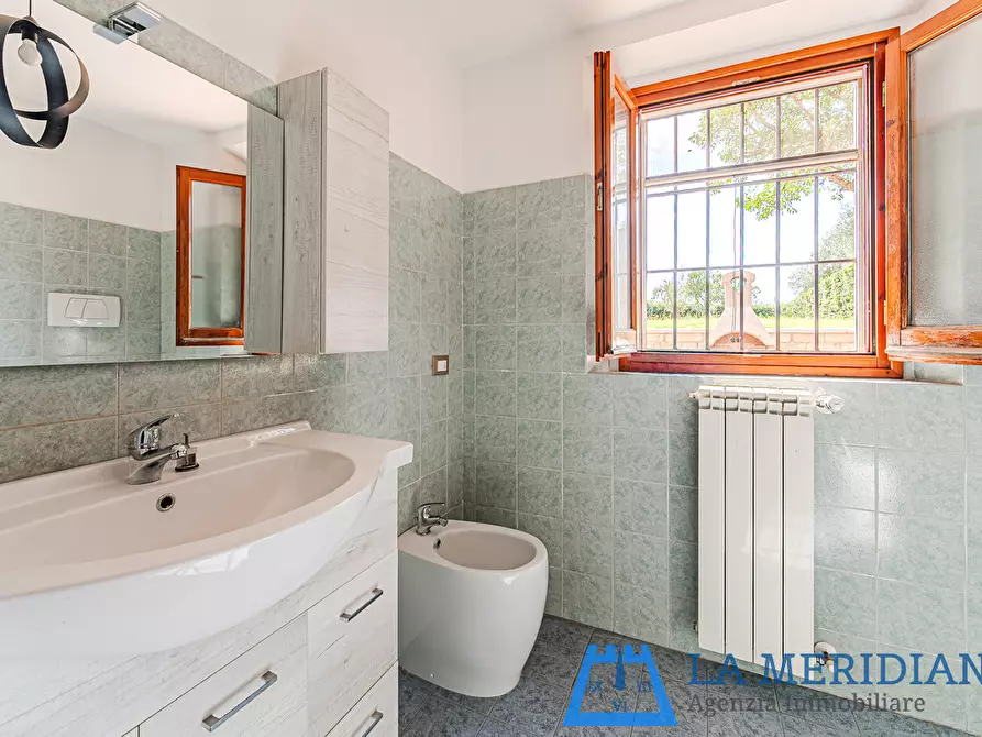 Immagine 8 di Casa indipendente in vendita  a Lamporecchio