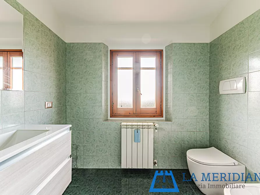 Immagine 10 di Casa indipendente in vendita  a Lamporecchio