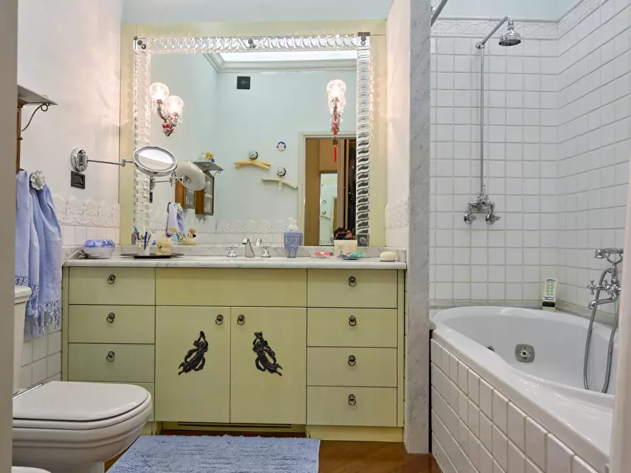 Immagine 24 di Immobile di prestigio in vendita  a Empoli