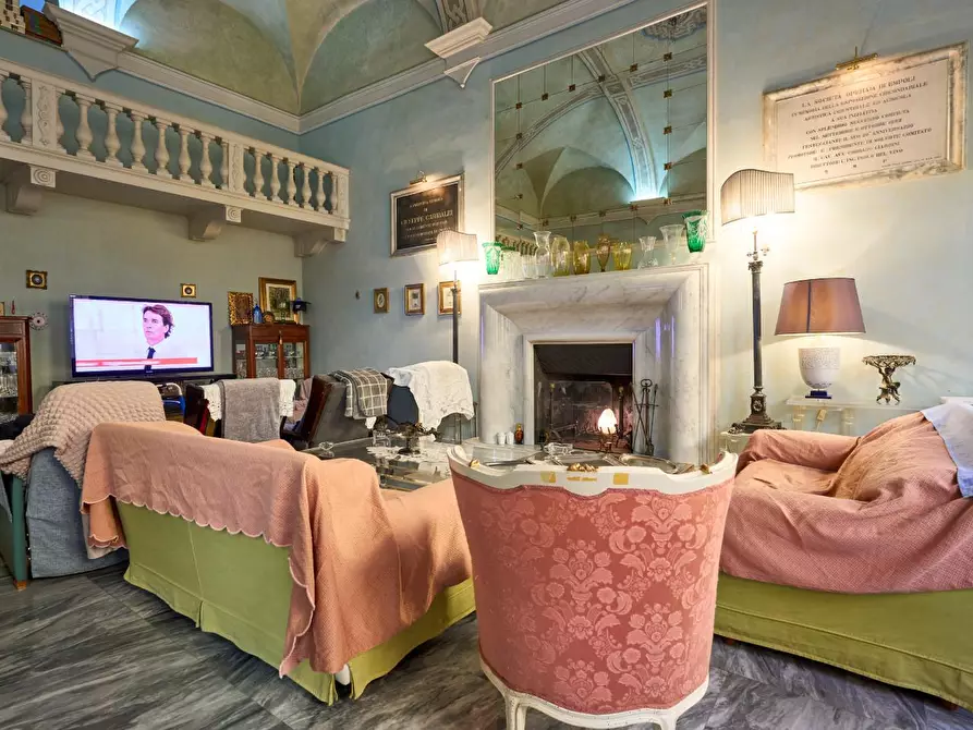 Immagine 4 di Immobile di prestigio in vendita  a Empoli