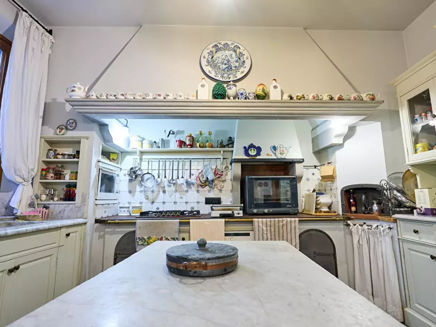 Immagine 8 di Immobile di prestigio in vendita  a Empoli