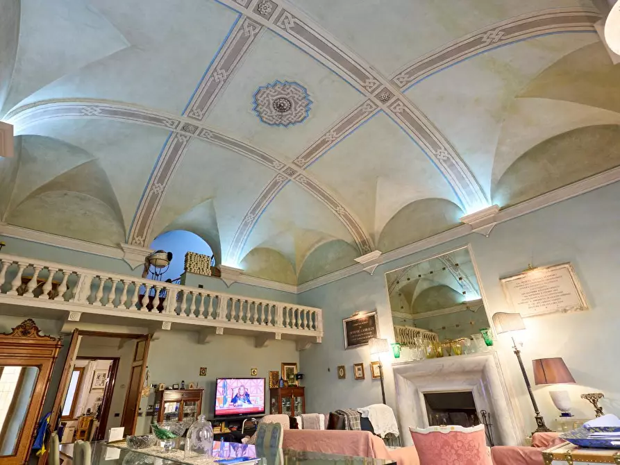 Immagine 5 di Immobile di prestigio in vendita  a Empoli