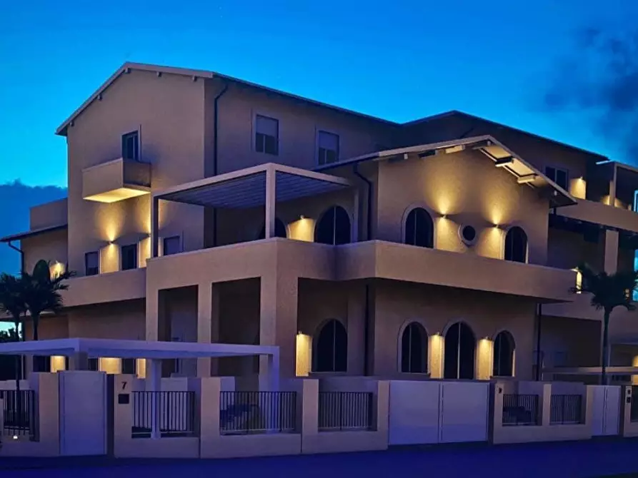 Immagine 1 di Appartamento in vendita  a Pontedera