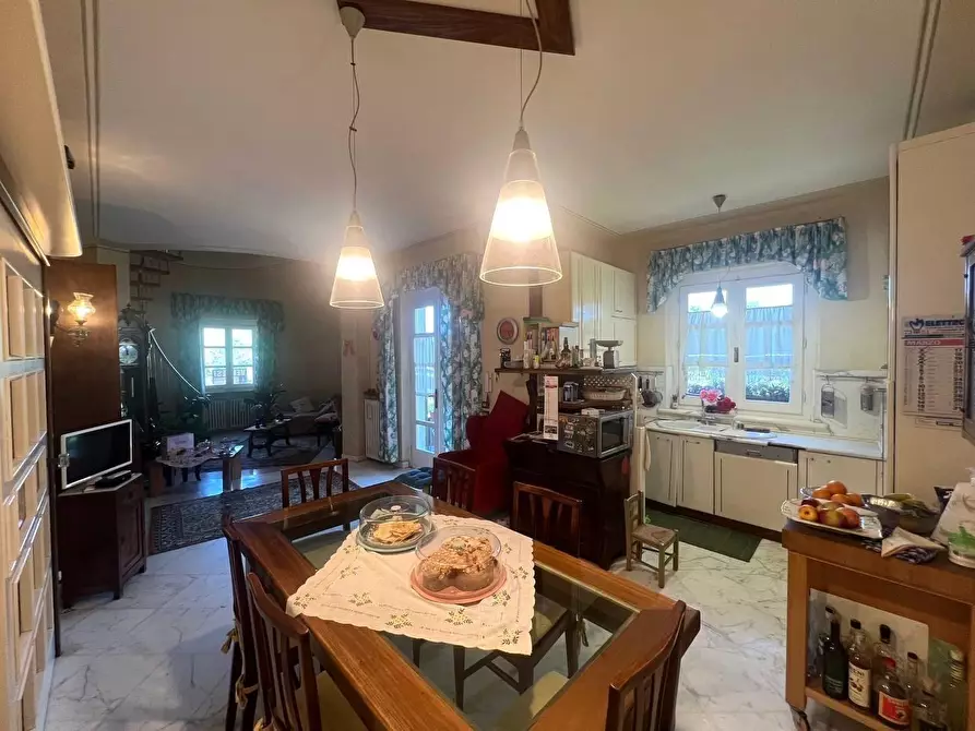 Immagine 7 di Villa in vendita  a Casciana Terme Lari