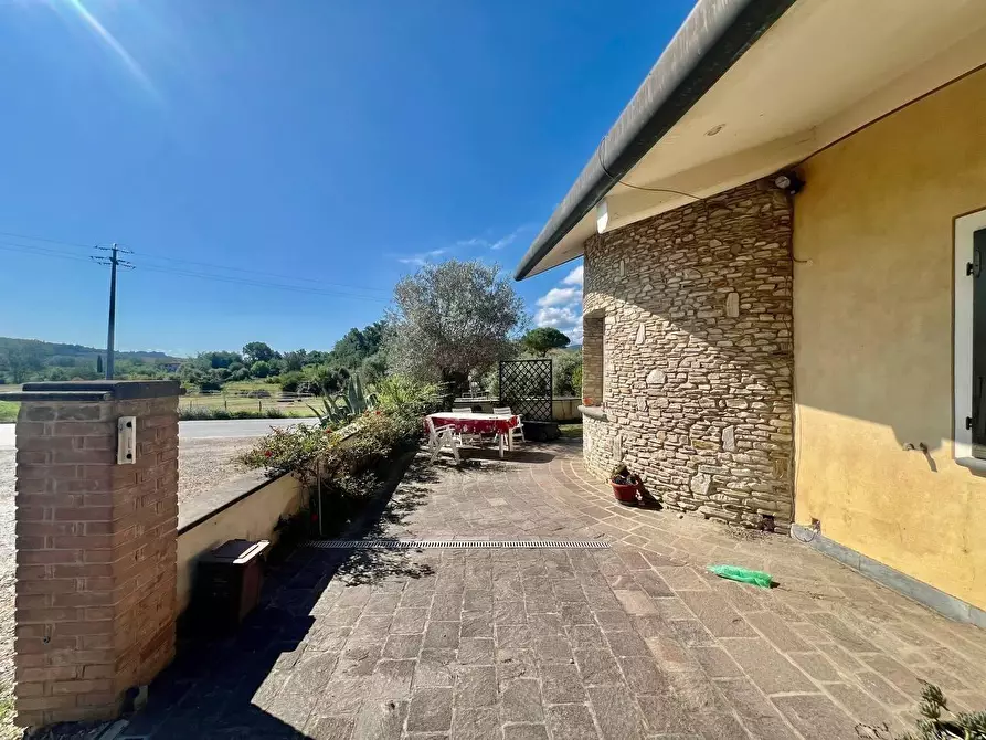 Immagine 34 di Villa in vendita  a Casciana Terme Lari