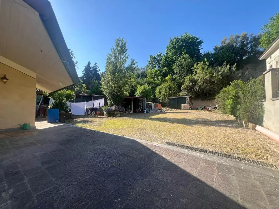 Immagine 5 di Villa in vendita  a Casciana Terme Lari