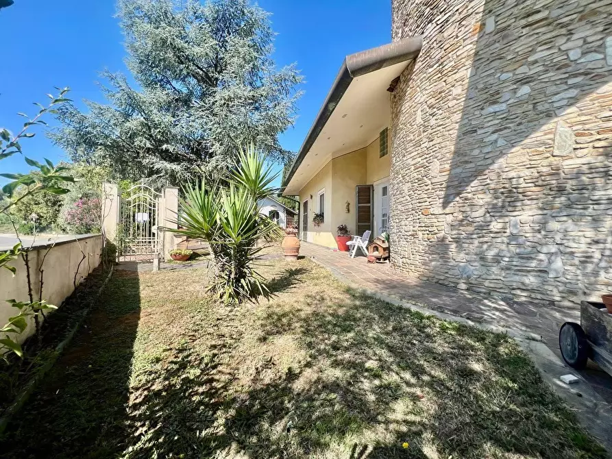 Immagine 32 di Villa in vendita  a Casciana Terme Lari