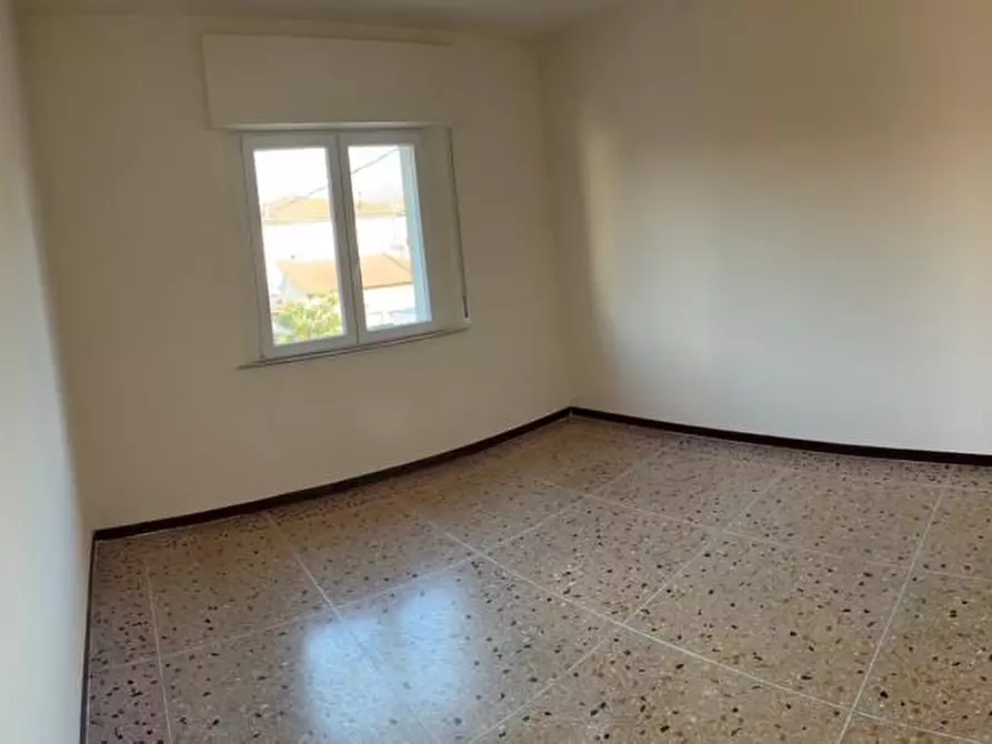 Immagine 10 di Appartamento in affitto  a Calcinaia