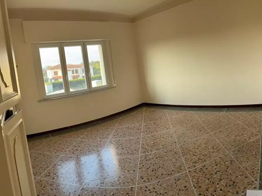 Immagine 5 di Appartamento in affitto  a Calcinaia