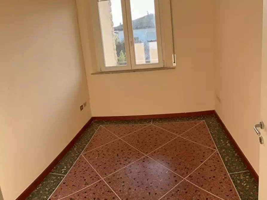 Immagine 6 di Appartamento in affitto  a Calcinaia