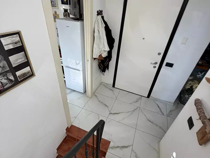 Immagine 8 di Villa in vendita  a Castelnuovo Magra