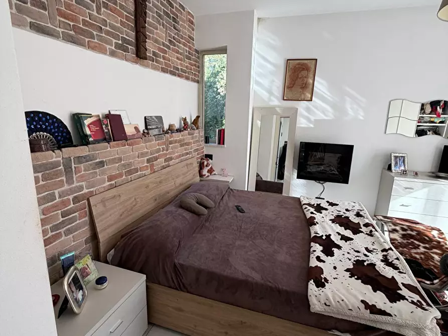 Immagine 4 di Villa in vendita  a Castelnuovo Magra