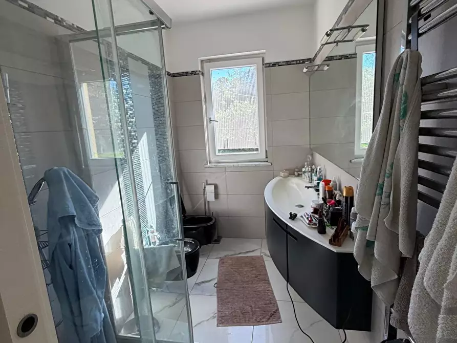 Immagine 13 di Villa in vendita  a Castelnuovo Magra