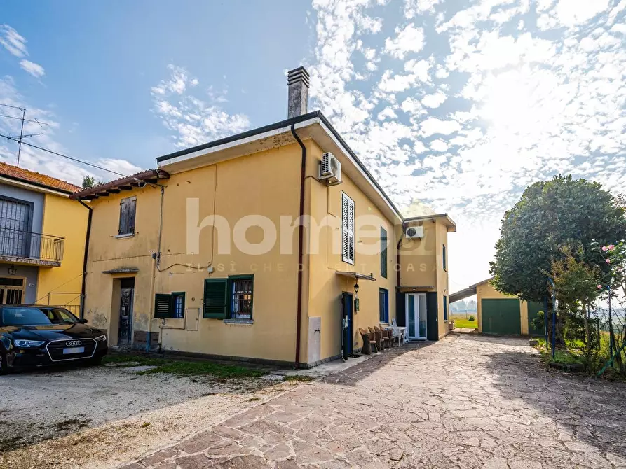 Immagine 58 di Appartamento in vendita  a Molinella