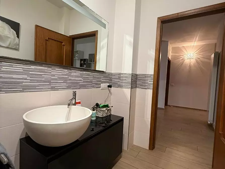 Immagine 20 di Appartamento in vendita  a Massa