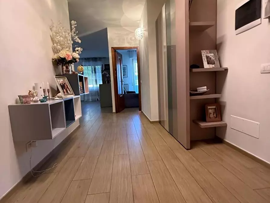 Immagine 59 di Appartamento in vendita  a Massa