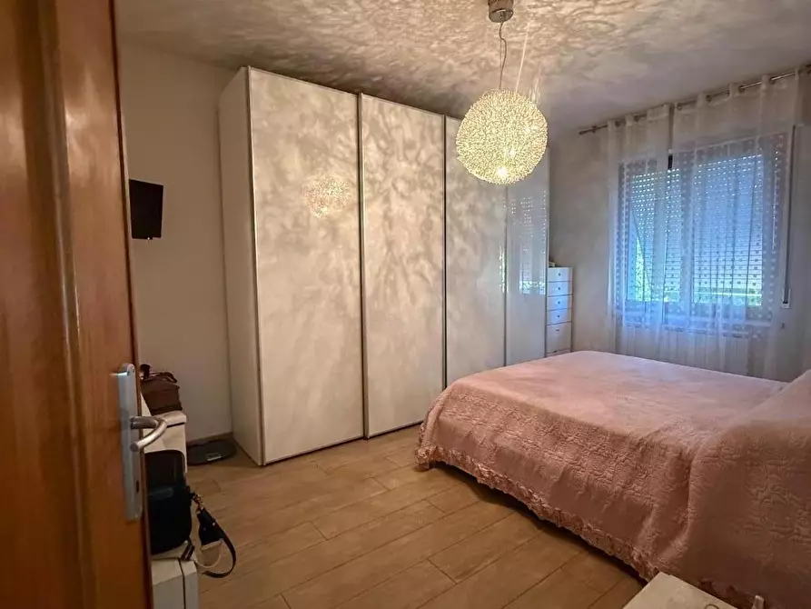 Immagine 34 di Appartamento in vendita  a Massa