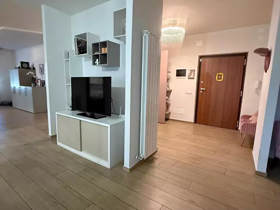 Immagine 29 di Appartamento in vendita  a Massa