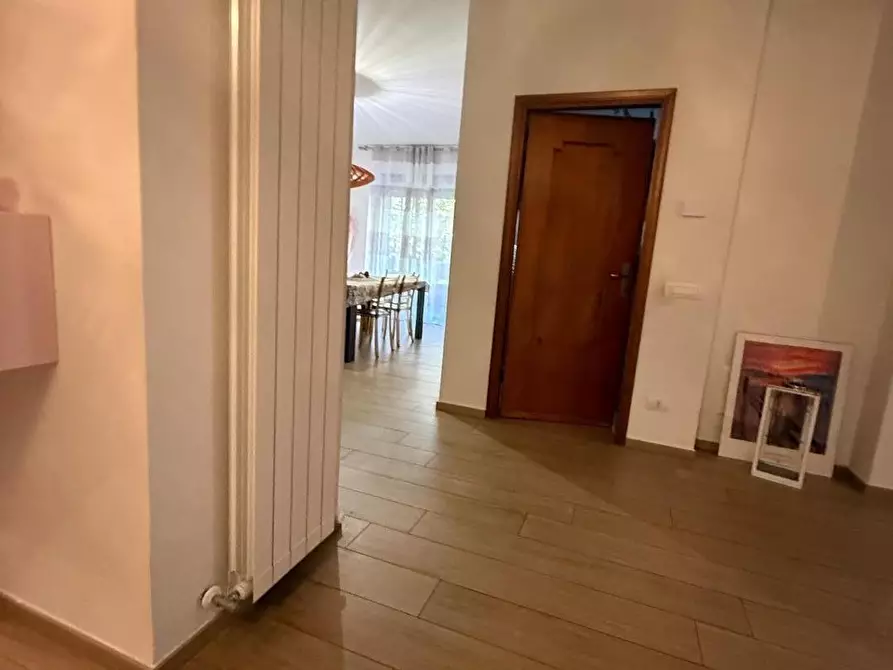 Immagine 7 di Appartamento in vendita  a Massa