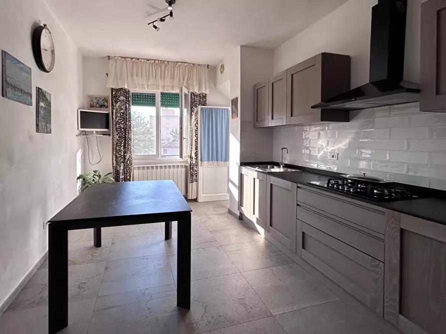 Immagine 10 di Appartamento in vendita  a Livorno